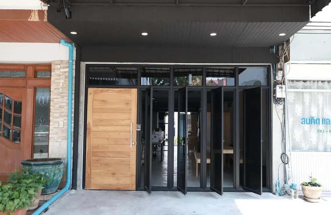 The Cube Hostel Khaosan-1