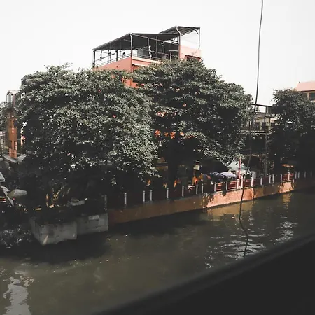 The Cube Hostel Khaosan-2